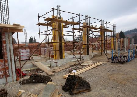 GRADBIŠČE CENTRA ZAŠČITE IN REŠEVANJA RAKEK 08 FOTO LJUBO VUKELIČ